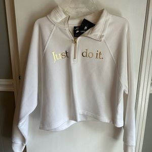 Cropped Nike pullover